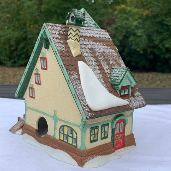 Dept 56 The Glacier Gazette North Pole Village Lighted Christmas Building - 1997 - Picture 11 of 12